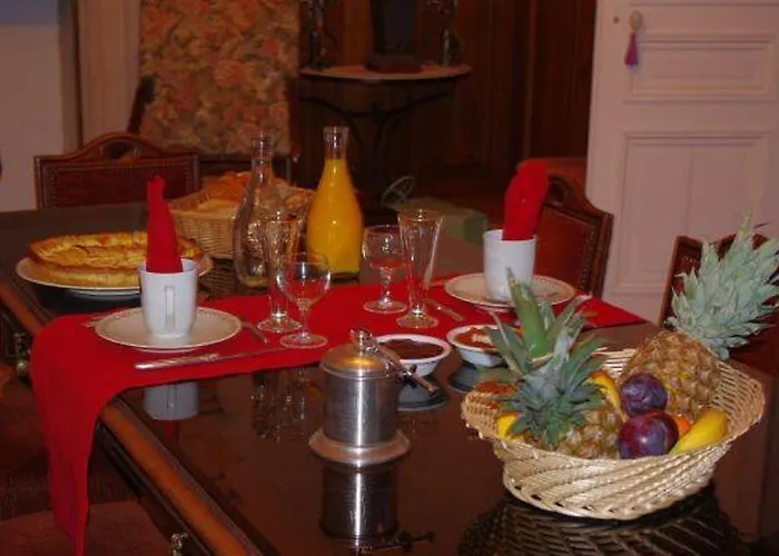 Le Château De En Barrois Couette-café 3*